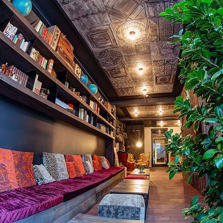 Cube Hostel Лёвен Экстерьер фото