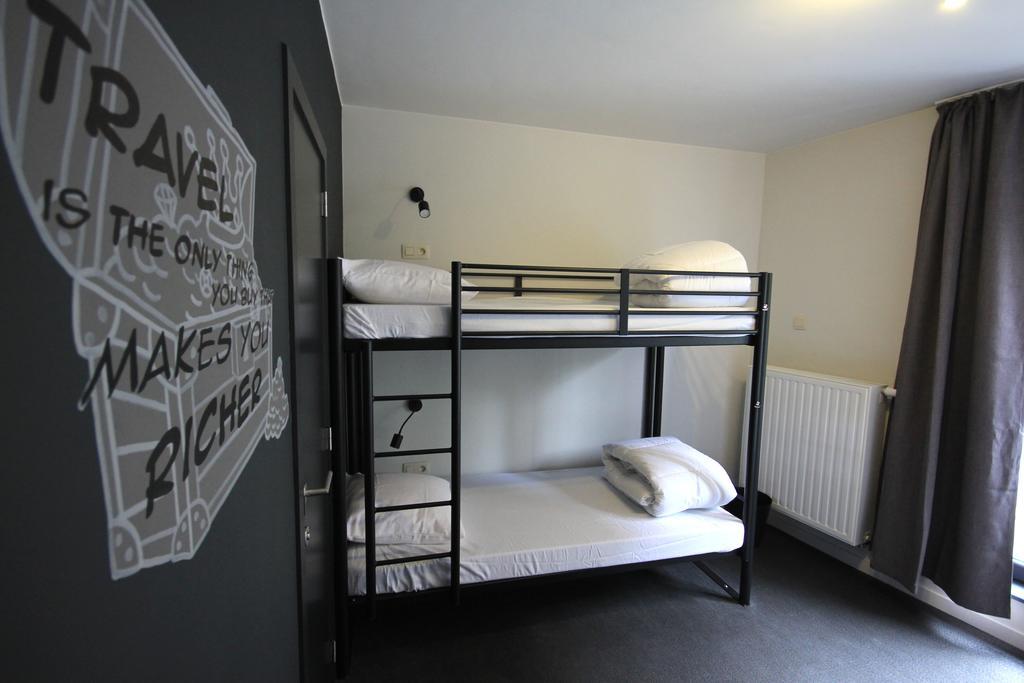Cube Hostel Лёвен Экстерьер фото