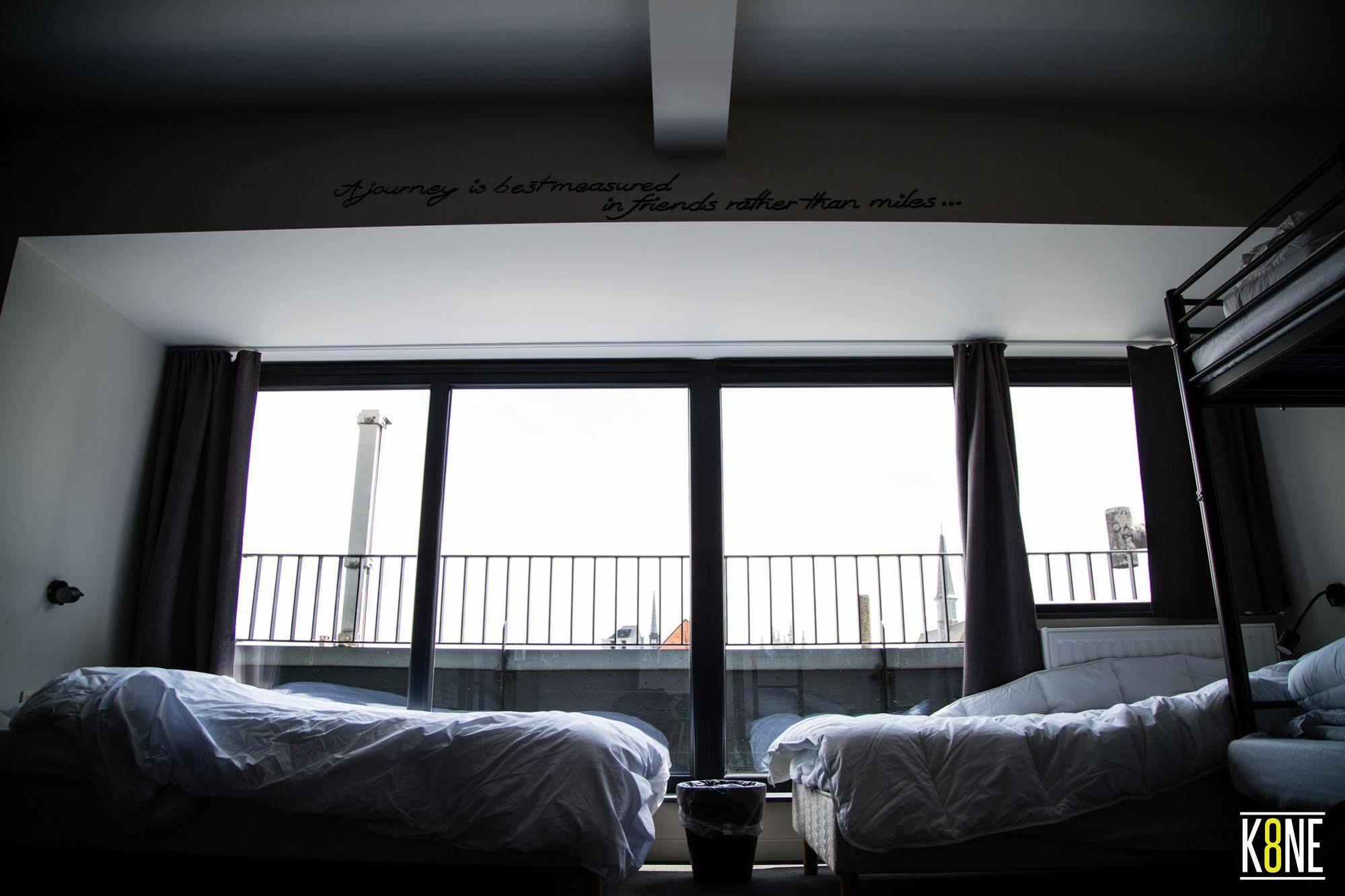 Cube Hostel Лёвен Экстерьер фото